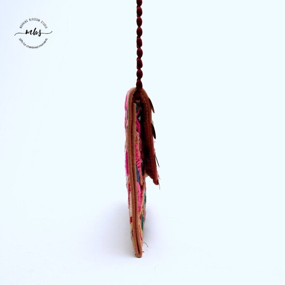 NWT Jogruti Embroidered Patchword Crossbody Bag - Picture 3 of 14